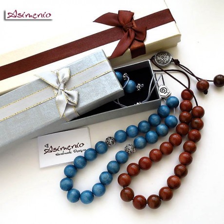 Komboloi with wood beads chocolate brown