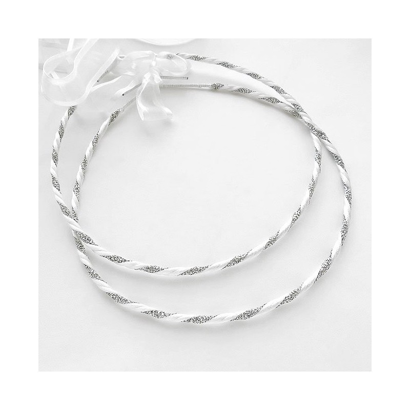Stefana Gamou with white silver cord
